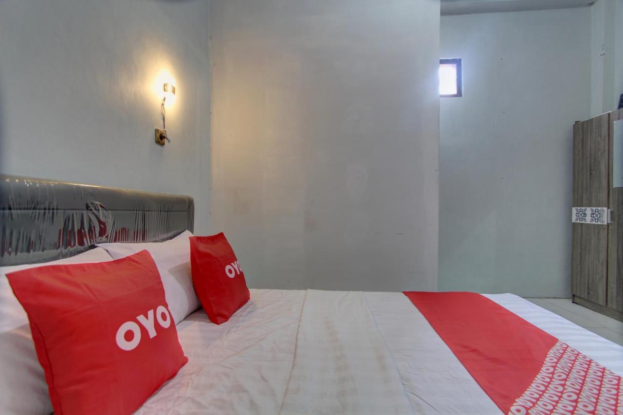 Capital O 91690 Moza Guest House Klaten المظهر الخارجي الصورة